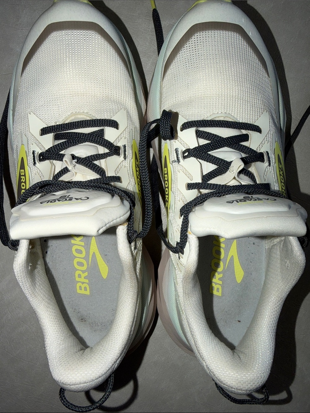 Brooks Women’s Cascadia 19 Trail Running Shoes - Picture 12 of 14